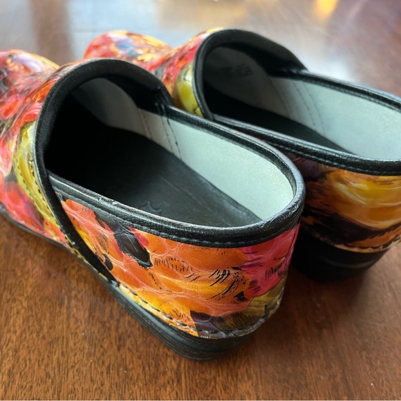 Dansko EU 41 (Women's 10-10.5) sunflower clogs - Picture 12 of 14